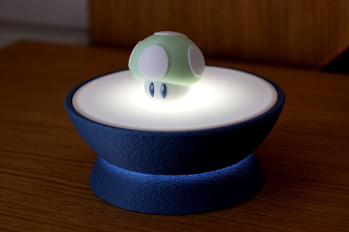 IAP_figurine light presenter_small_01